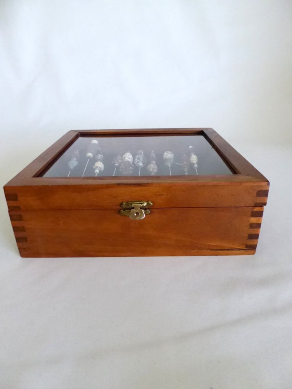 NEW VOODOO DOLL PIN DISPLAY BOX HANDCRAFTED PROP ODDITY CURIOSITIES - Picture 13 of 16